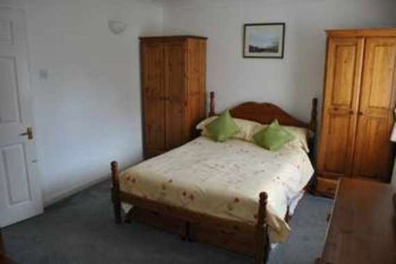 3 Bedroom Semi-Detac...